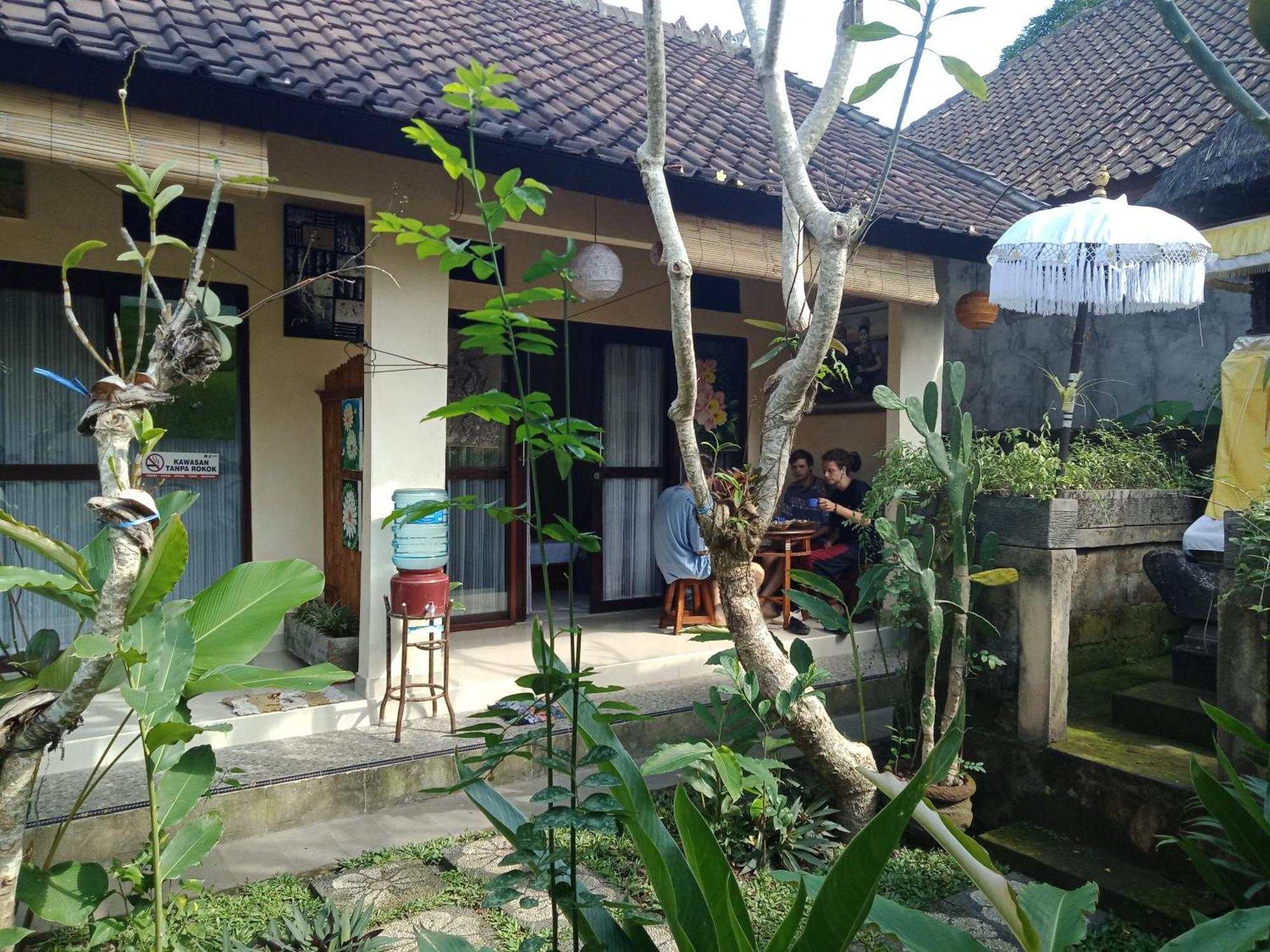 Lionk Bali House Panzió Ubud Kültér fotó